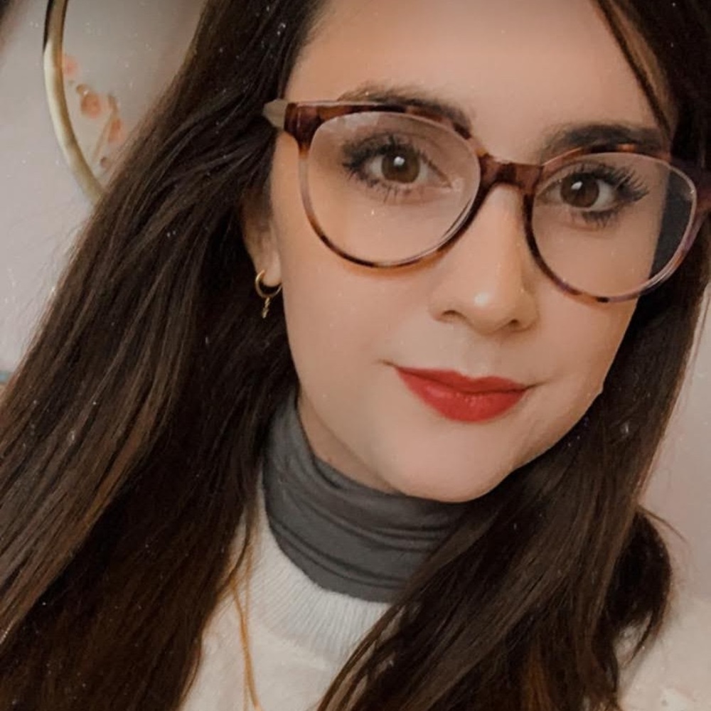 Meet your Posher, Nicole